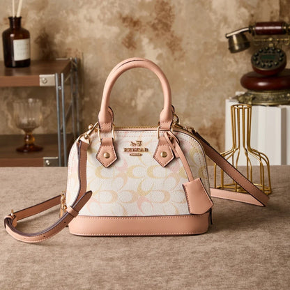 Women's handbag 2026 autumn and winter new item, light luxury high-end shoulder bag