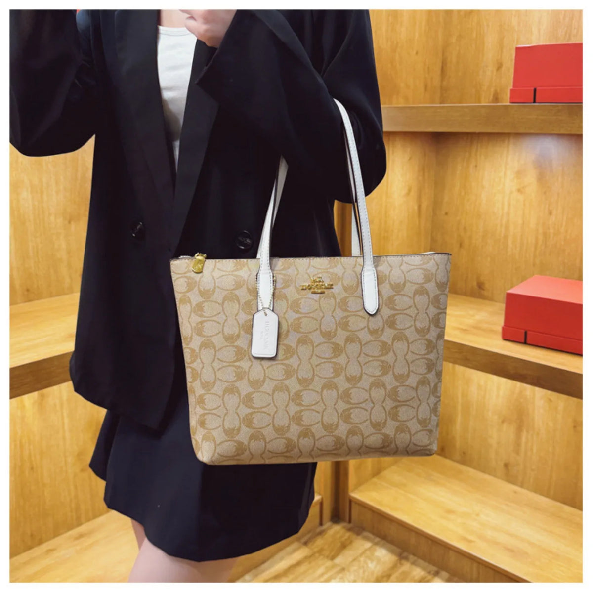 2026 High-End Women's Retro Handbag Large-Capacity European